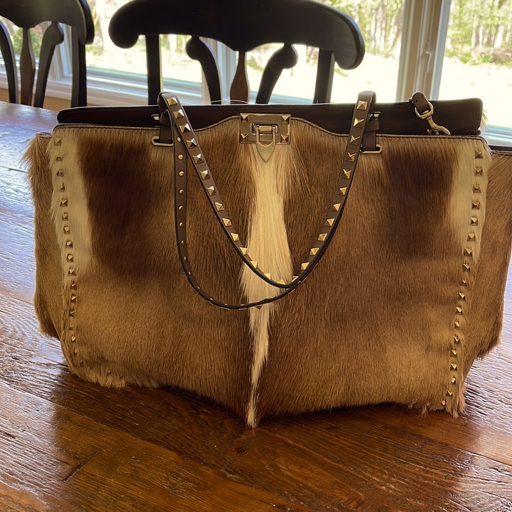 Valentino Garvani fur shoulder tote bag great condition